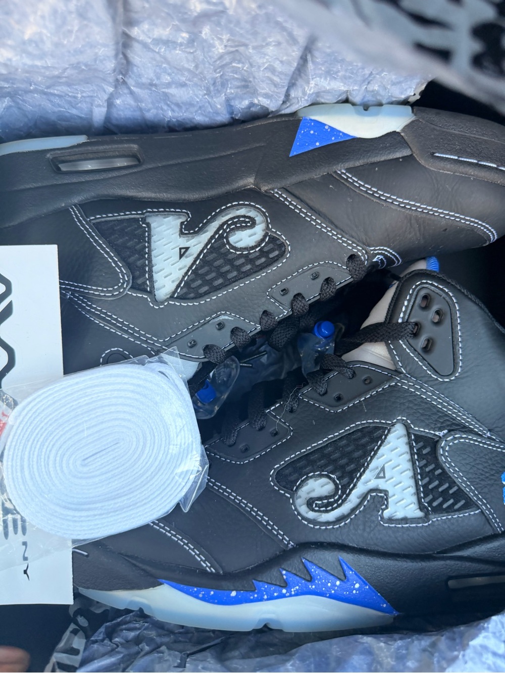 Jordan 5 Awake Men's Black and White Retro Basketball Shoes - Picture 9 of 9